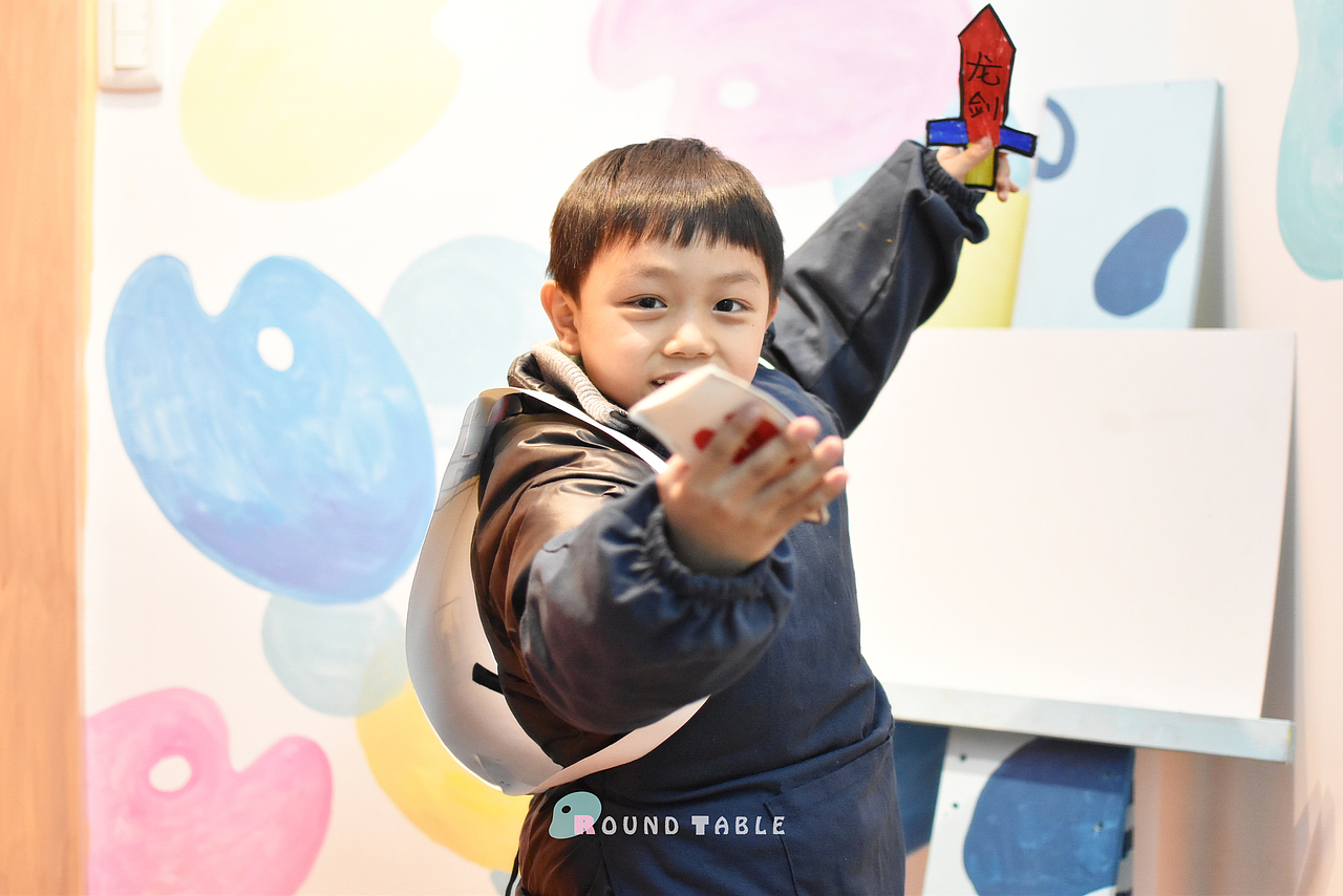 辣个谜一样的蓝孩（图ZMjg1NDA0ODAw） - 儿童插画 - 站酷设计师圆桌派艺术原创素材 - 站酷ZCOOL