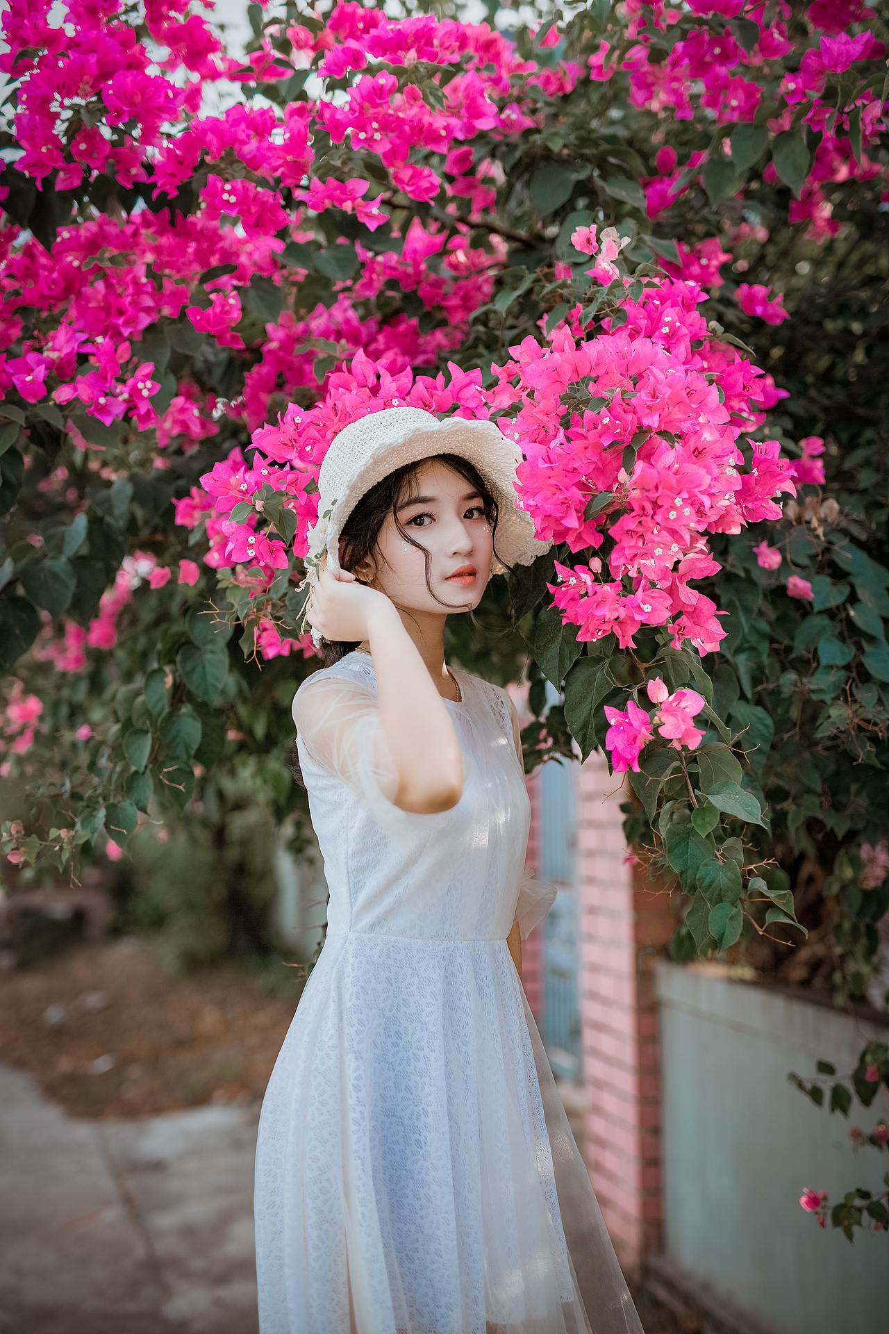 清晨阳光灿烂的笑脸
