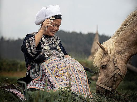 “马尾绣”—水族人民的智慧结晶