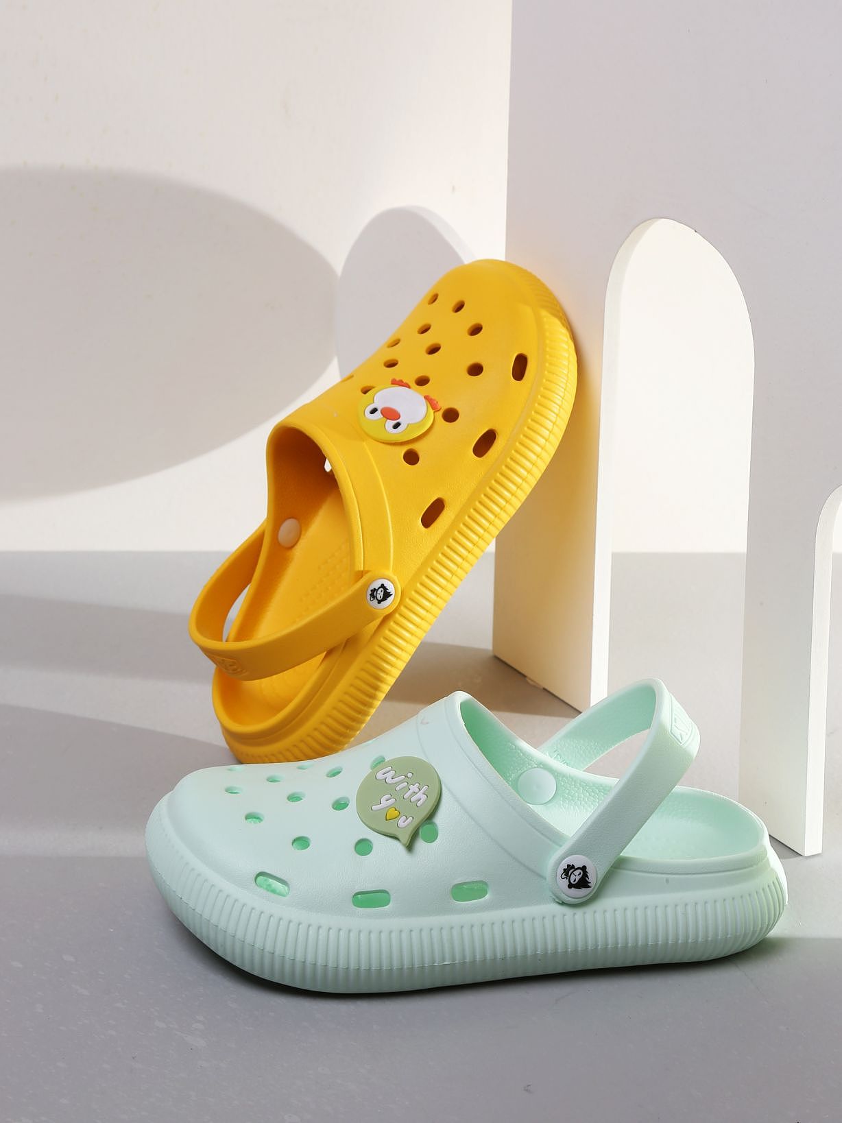 鞋子（图ZMzMwNjc5NjM2） - 产品摄影 - 站酷设计师xiongli79原创素材 - 站酷ZCOOL