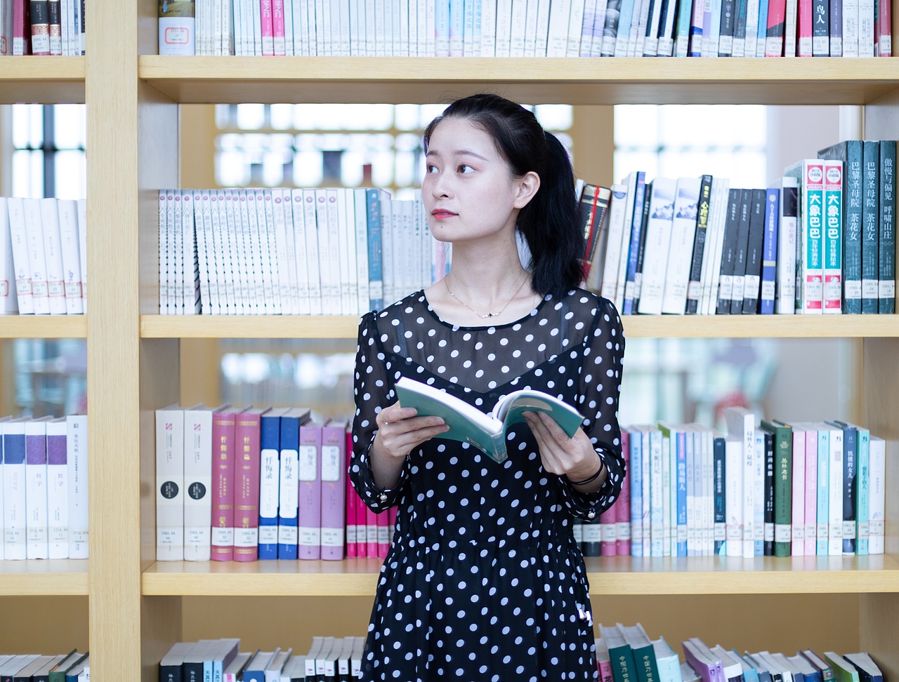 《图书馆遇见你》