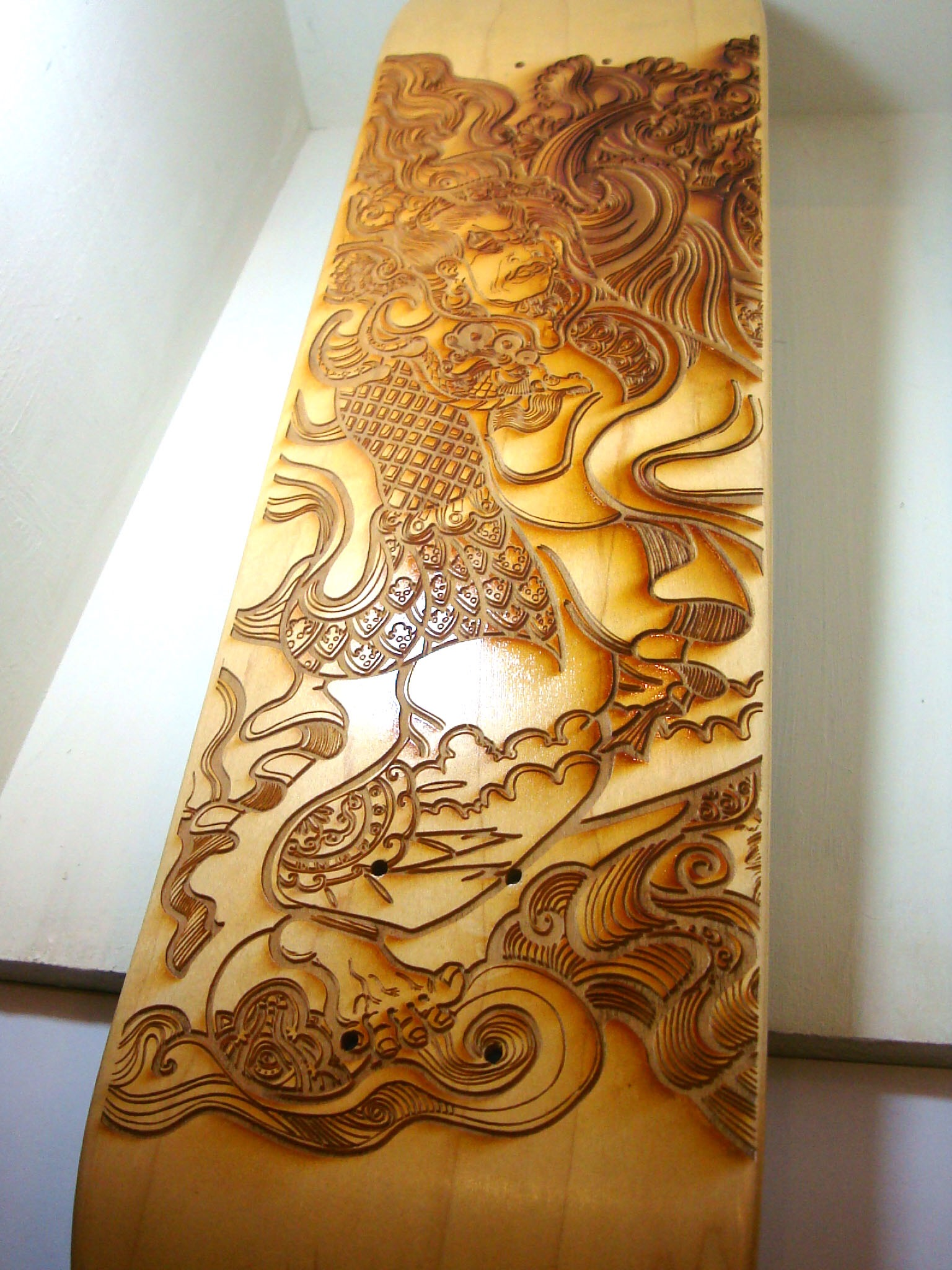 米斯无限-滑板艺术创作设计-插画设计-木雕作品