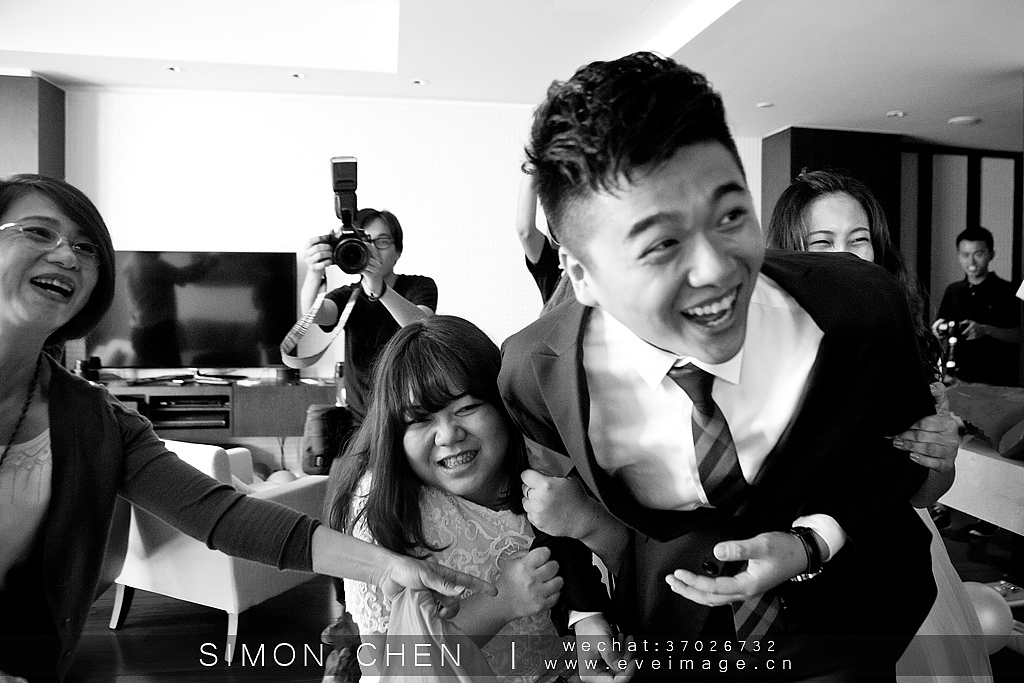 青岛.纪实婚礼中的幸福欢乐——纪实婚礼跟拍摄影师陈昕作品（图ZNDI0MDE2OTI=） - 人像摄影 - 站酷设计师婚礼摄影师陈昕原创素材 - 站酷ZCOOL