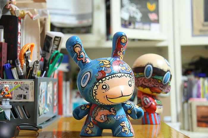 KIDROBOT MUNNY×TUGEN_WANG 手绘汉堡人(图ZNDA3NzM2OA==) - 艺术插画 - 站酷设计师铁渣是个好土根原创素材 - 站酷ZCOOL