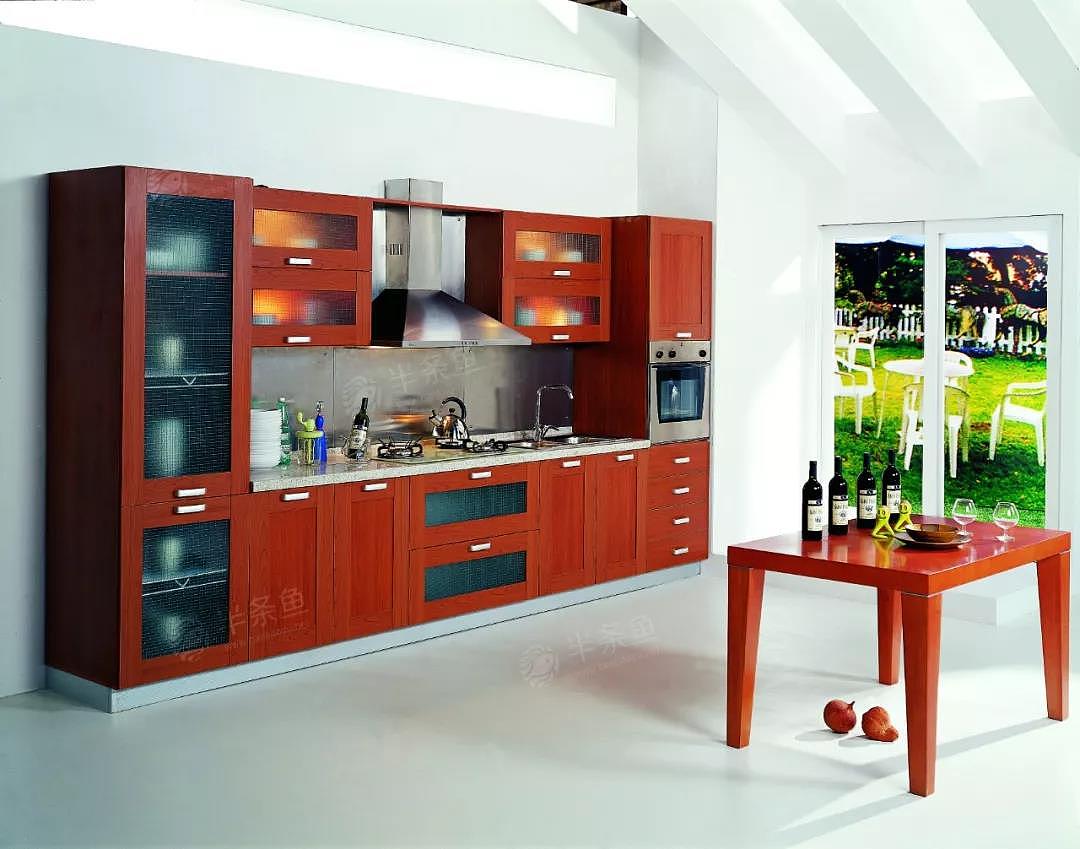 橱柜|板式PK实木,它们的优缺点都在这里