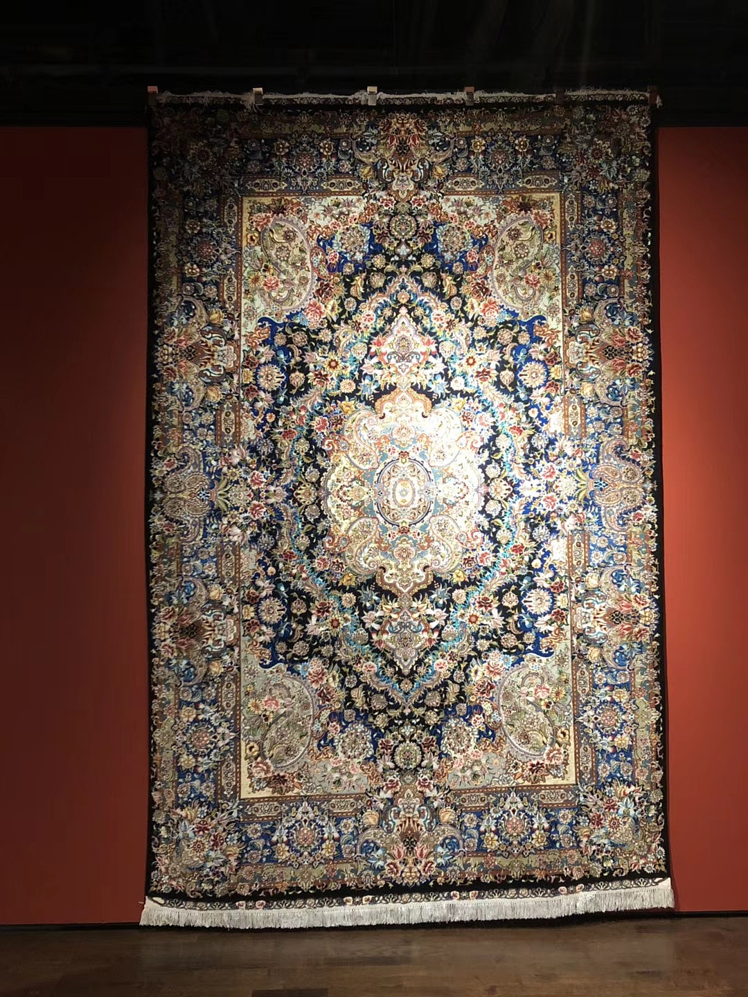 伊朗进口纯手工祖努兹波斯地毯图片素材-编号10195675-图行天下