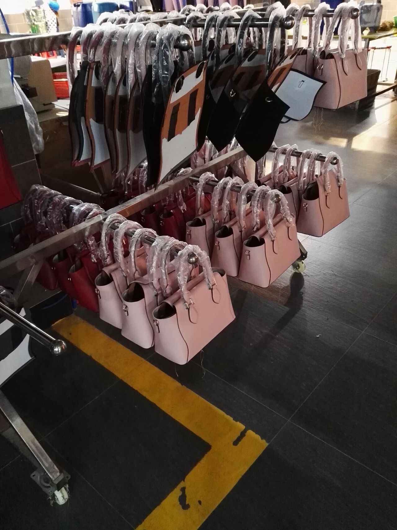 2016春夏卷边女包款（图ZNDI3NDkzNTY=） - 其他工业/产品 - 站酷设计师我信你个鬼哭狼嚎原创素材 - 站酷ZCOOL