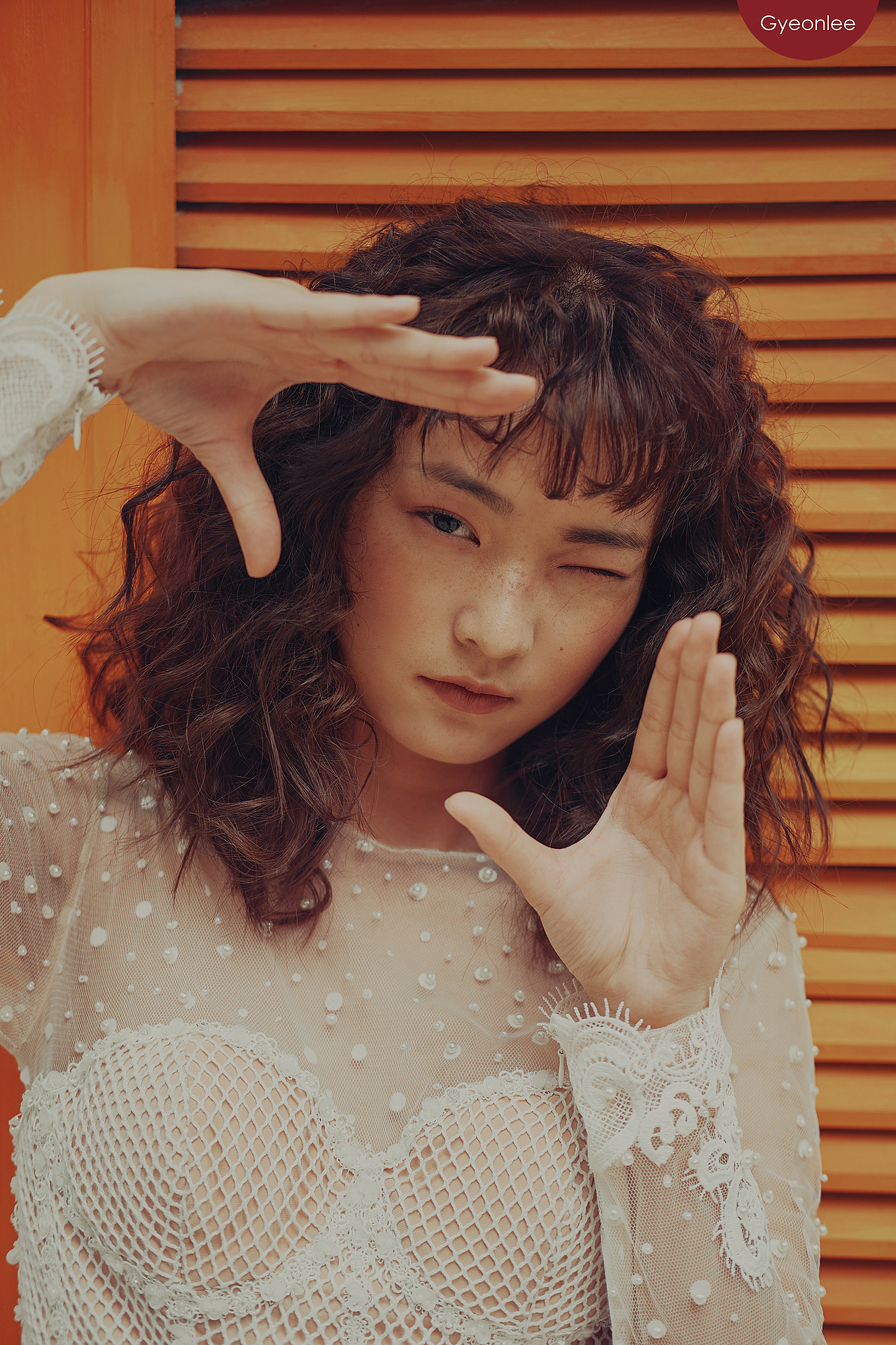一个人的婚纱（图ZMTM1NDU1MDA4） - 人像摄影 - 站酷设计师gyeonlee原创素材 - 站酷ZCOOL