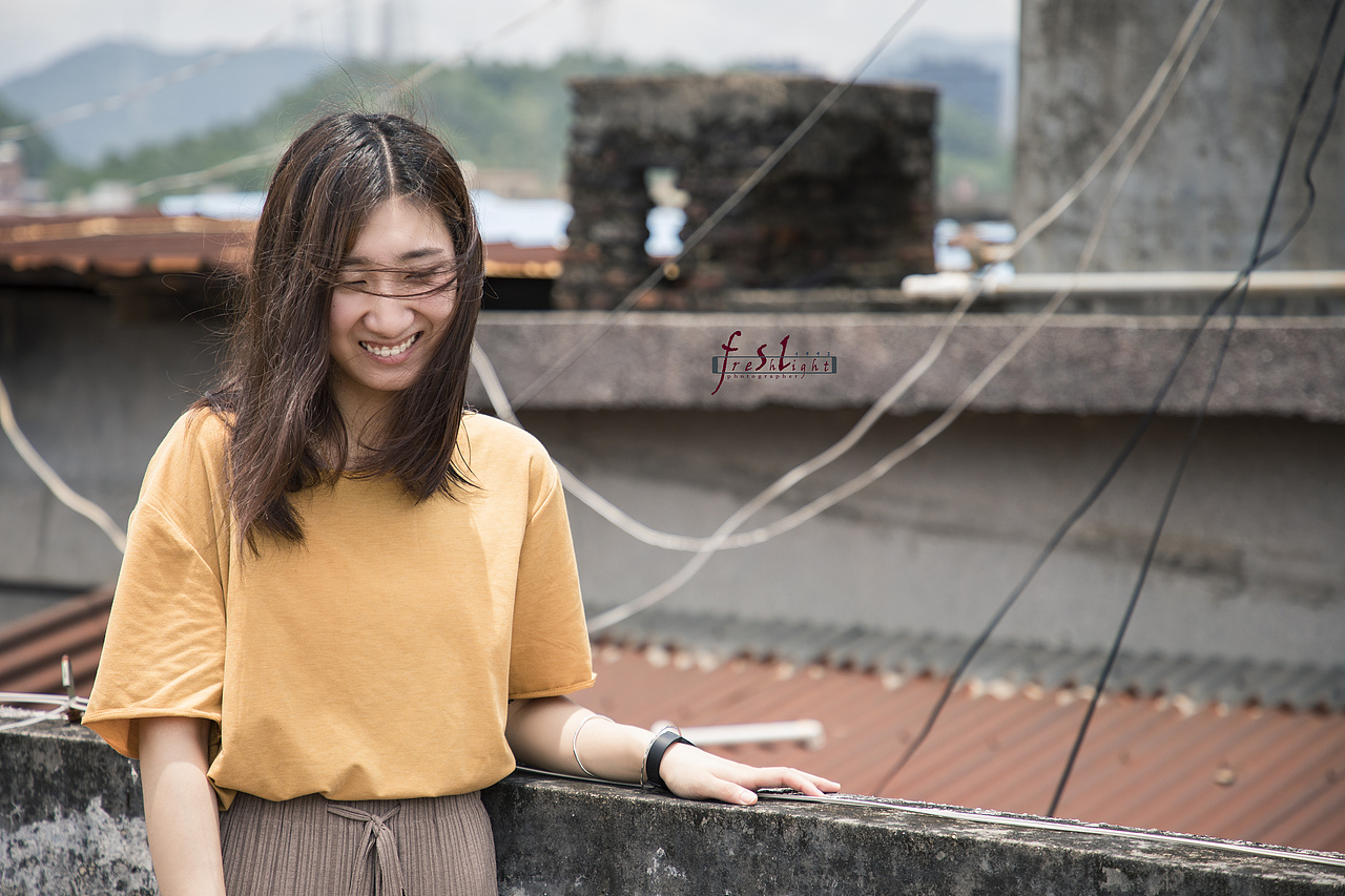 她（圖ZMTIwMDc5NjMy） - 人像攝影 - 站酷設(shè)計(jì)師f石頭原創(chuàng)素材 - 站酷ZCOOL