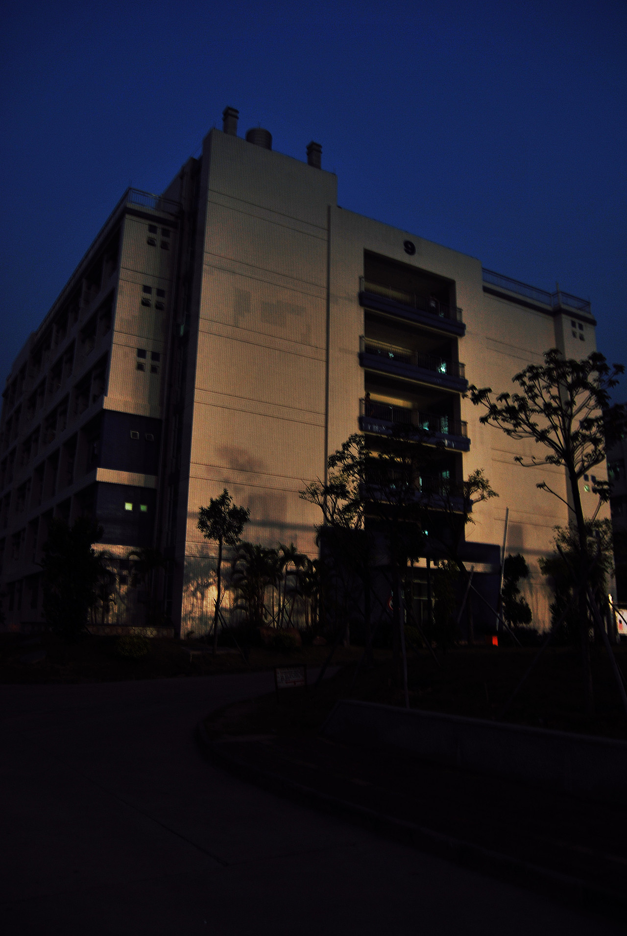 中山职业技术学院随影