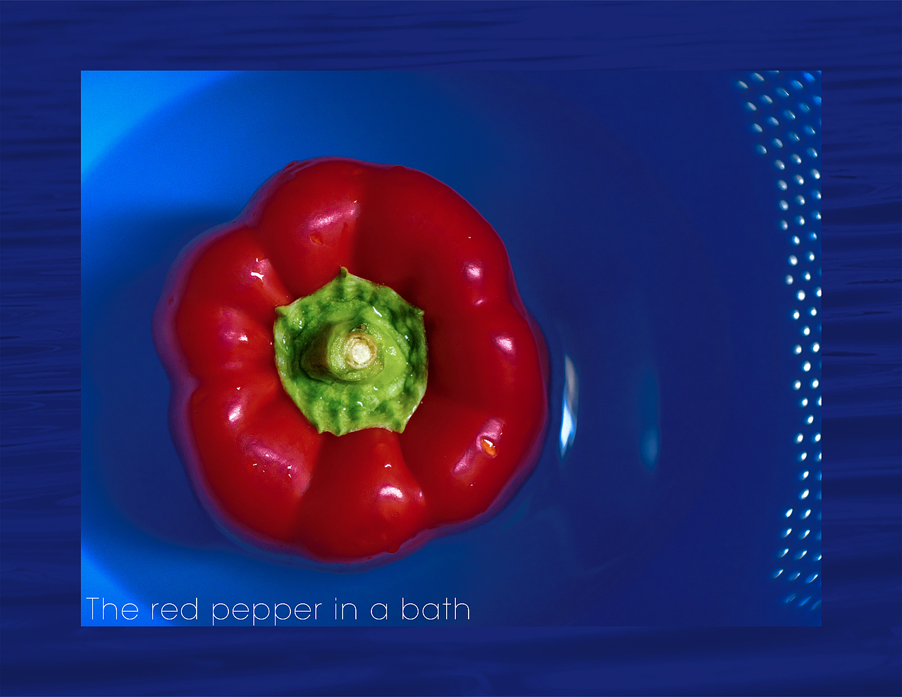 创意摄影|偷窥 沐浴的红椒（图ZMjIyNzQ3MzI4） - 产品摄影 - 站酷设计师阿潼沐原创素材 - 站酷ZCOOL