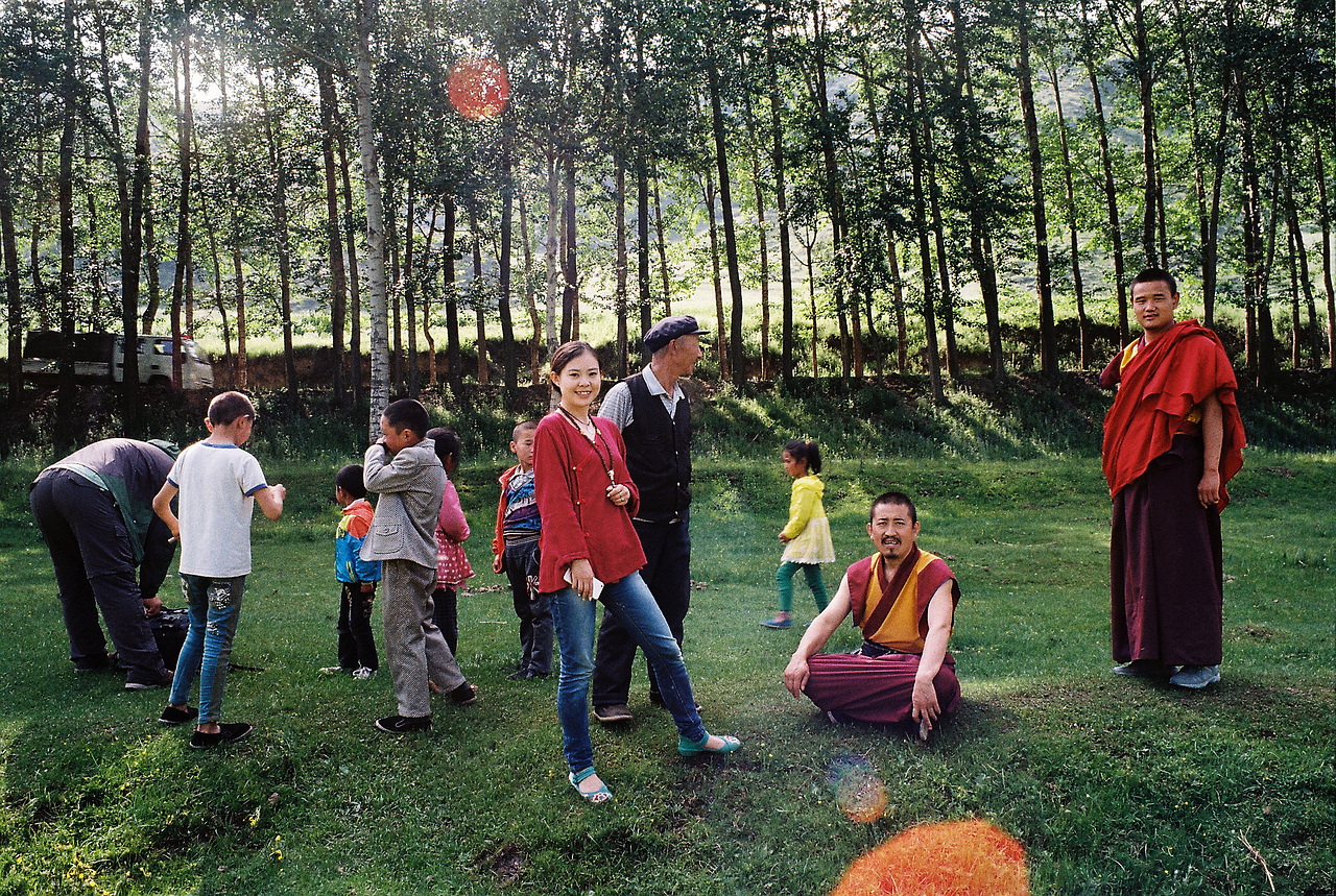 甘南到青海（图ZMTQyOTIyMDMy） - 人文/纪实摄影 - 站酷设计师街头春哥原创素材 - 站酷ZCOOL