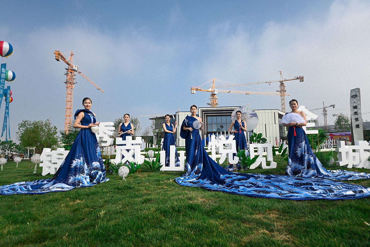 营销中心开放活动效果图及执行（锦岚悦城）（图ZMjA1NTc1MDYw） - 场景 - 站酷设计师放狼的小羊原创素材 - 站酷ZCOOL