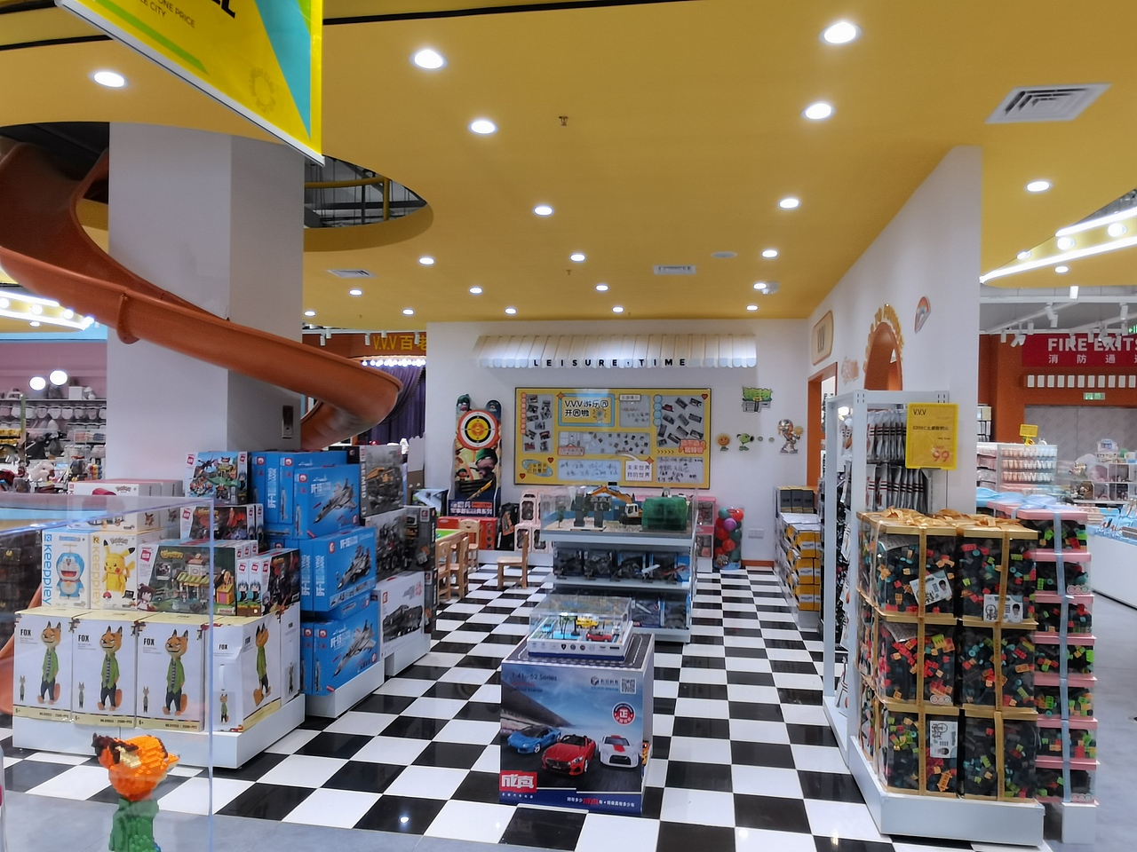 【三景装饰】潮品集合店案例