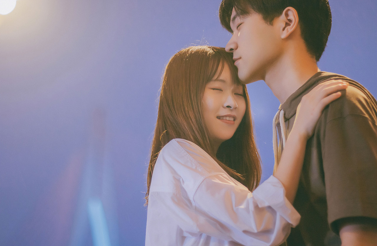 想和你在雨中跳舞（图ZMTIwNzQ0NjEy） - 人像摄影 - 站酷设计师银儿漂漂原创素材 - 站酷ZCOOL