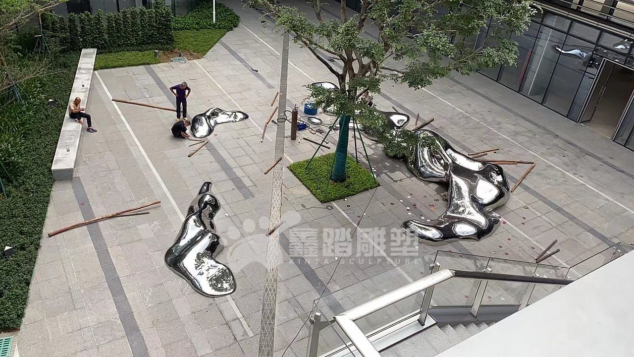 异形镜面不锈钢水滴雕塑 商场艺术不锈钢坐凳（图ZMjY0ODc5MDky） - 工艺品设计 - 站酷设计师艺术制品有限公司原创素材 - 站酷ZCOOL