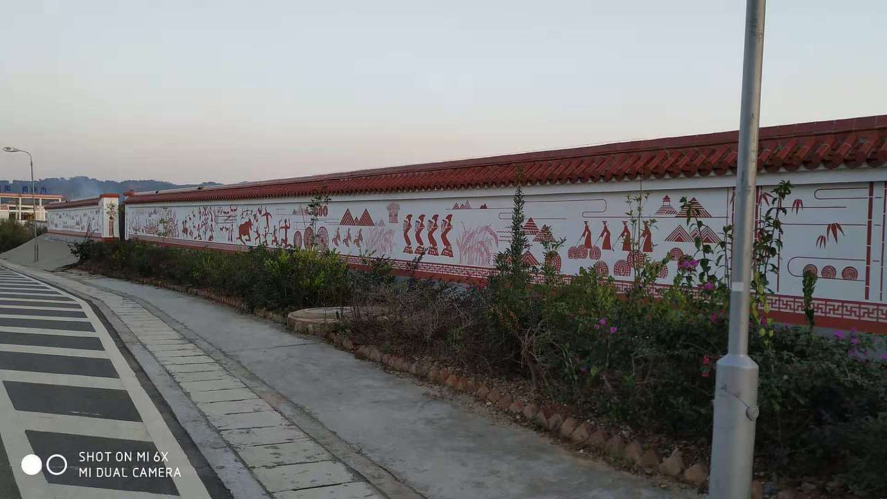 尊重工具,细心工作,感受绘画,感恩生命,基准与质量取决于我们的心——锦泰彩绘