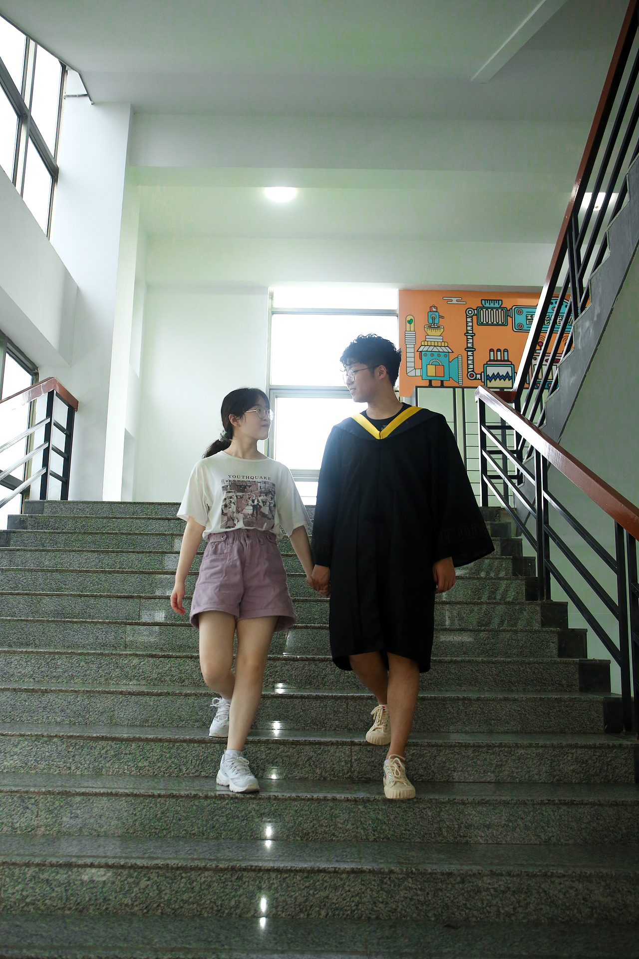 大学毕业照拍摄情侣个人毕业纪念拍照写真摄影人像拍摄