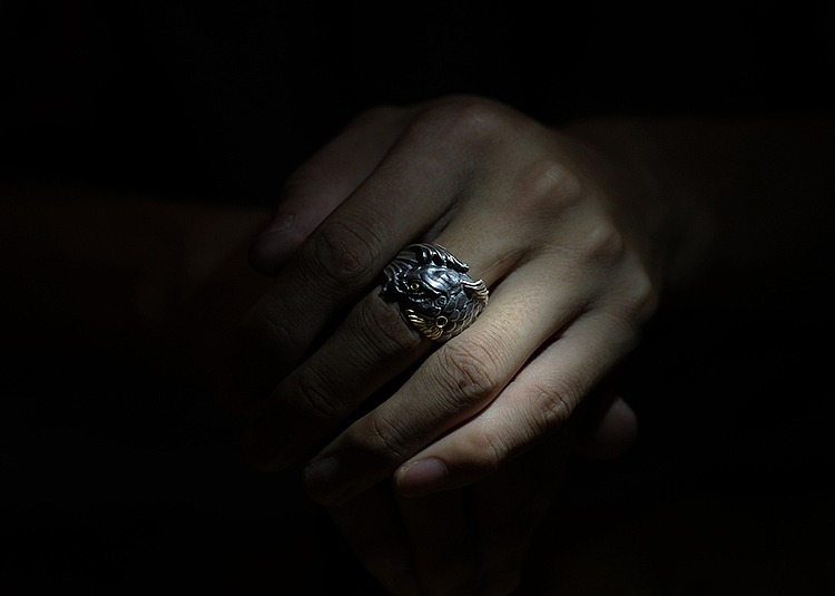 男士金鳍锦鲤戒指夸张个性男戒925银18K金手工定制（图ZOTY3NzM5MDQ=） - 首饰设计 - 站酷设计师骸首饰工作室原创素材 - 站酷ZCOOL