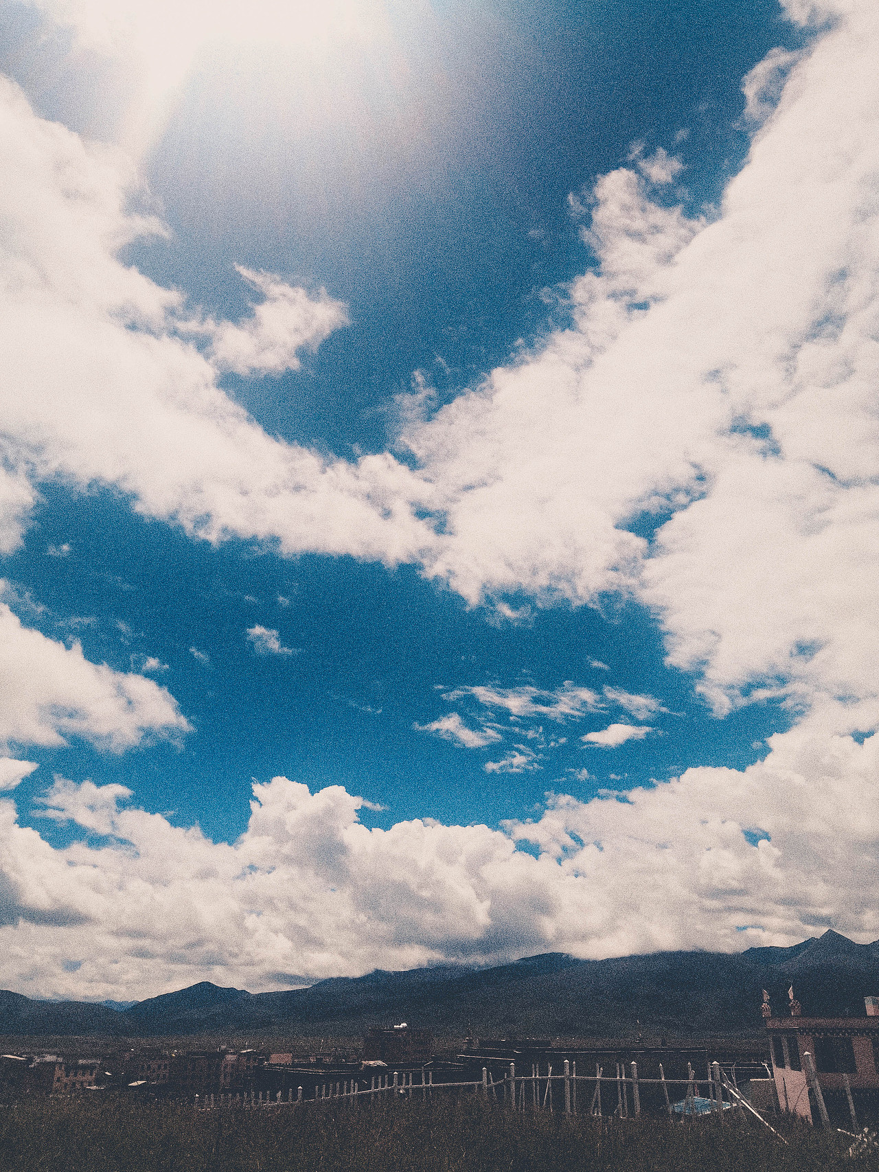 稻城，We Coming！（图ZMjI1Mzc5MDY0） - 人文/纪实摄影 - 站酷设计师有人爱茶煲原创素材 - 站酷ZCOOL