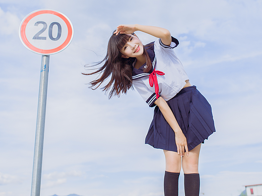 「夏末至，秋風起」 