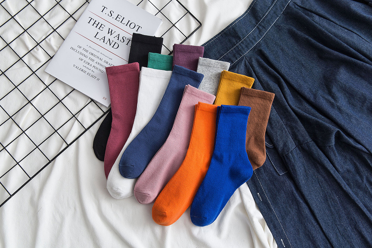 2019秋冬女袜中筒潮袜INS风袜子