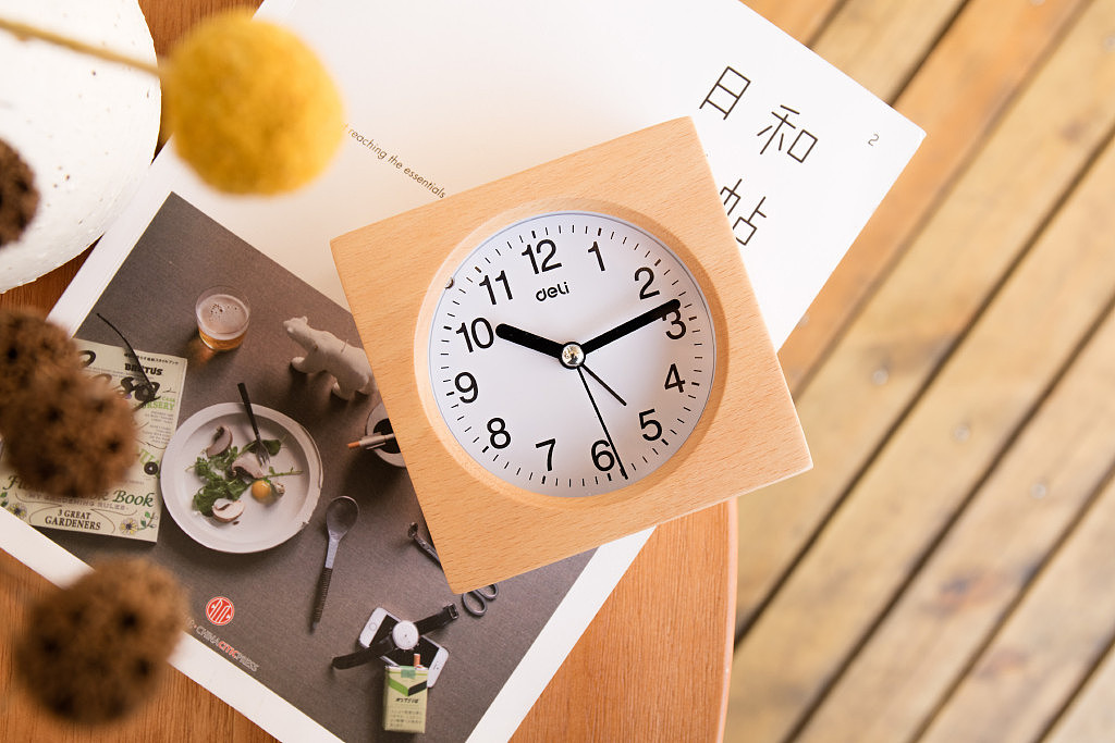 小清新文艺风格闹钟拍摄