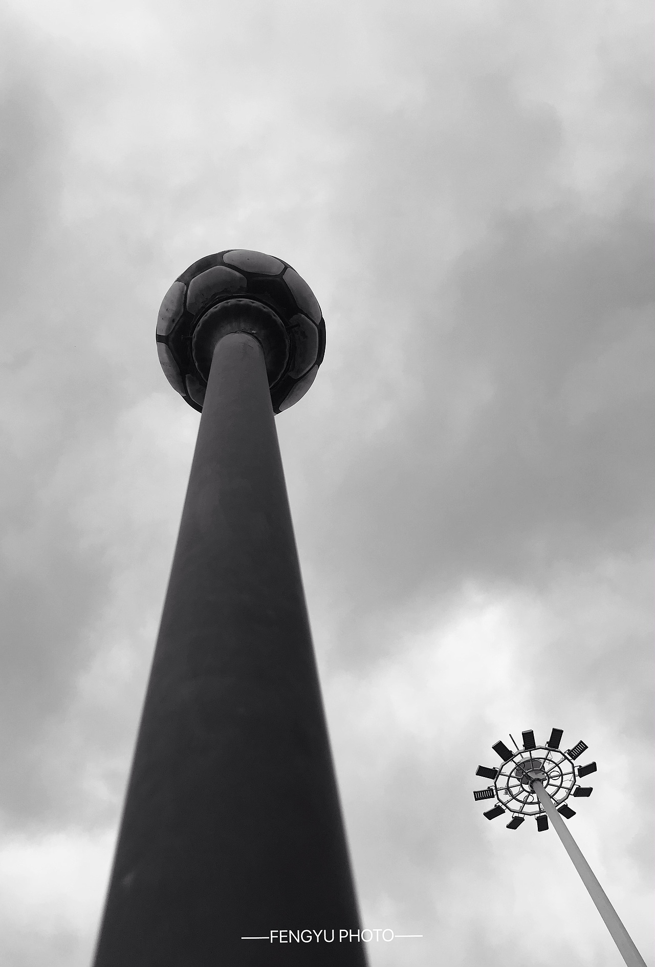 简单构图的建筑风景照