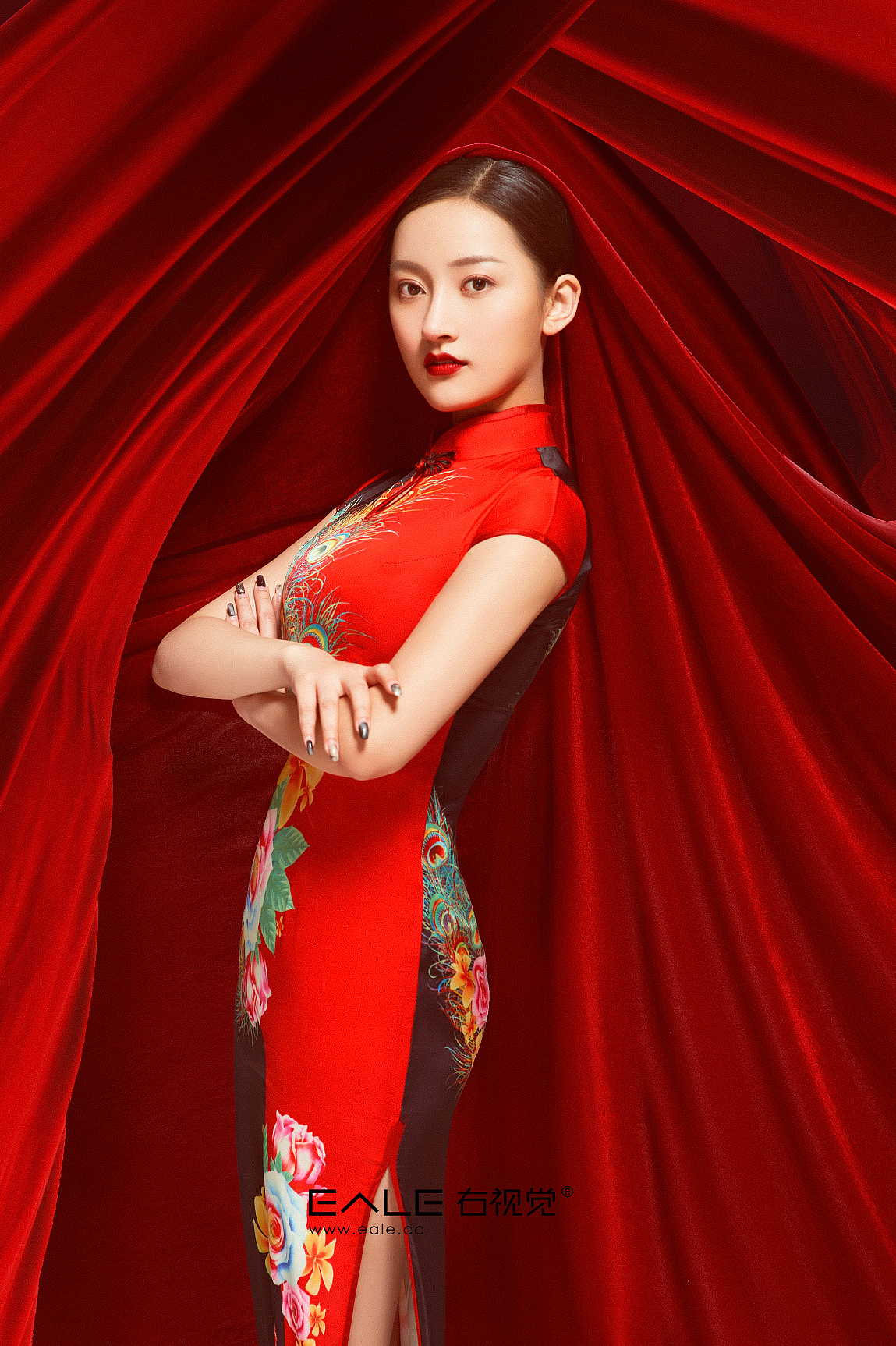 2022中国红（图ZMjg5MzM4ODQ0） - 人像摄影 - 站酷设计师ealestudio原创素材 - 站酷ZCOOL