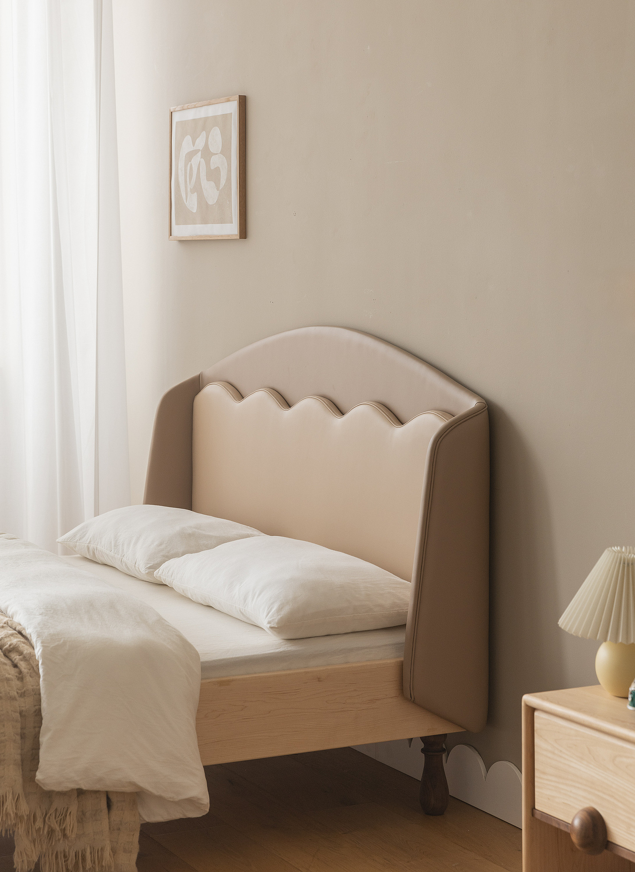 姜饼床 | 包裹感满满的儿童软包床