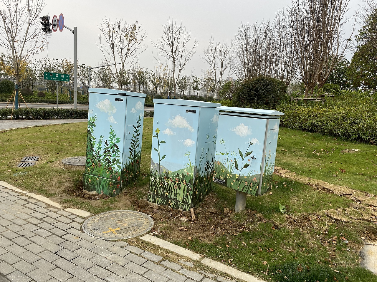 【电箱彩绘】美化城市道路（图ZMjM3Mzg2MjAw） - 新锐潮流插画 - 站酷设计师CrazyRiot原创素材 - 站酷ZCOOL