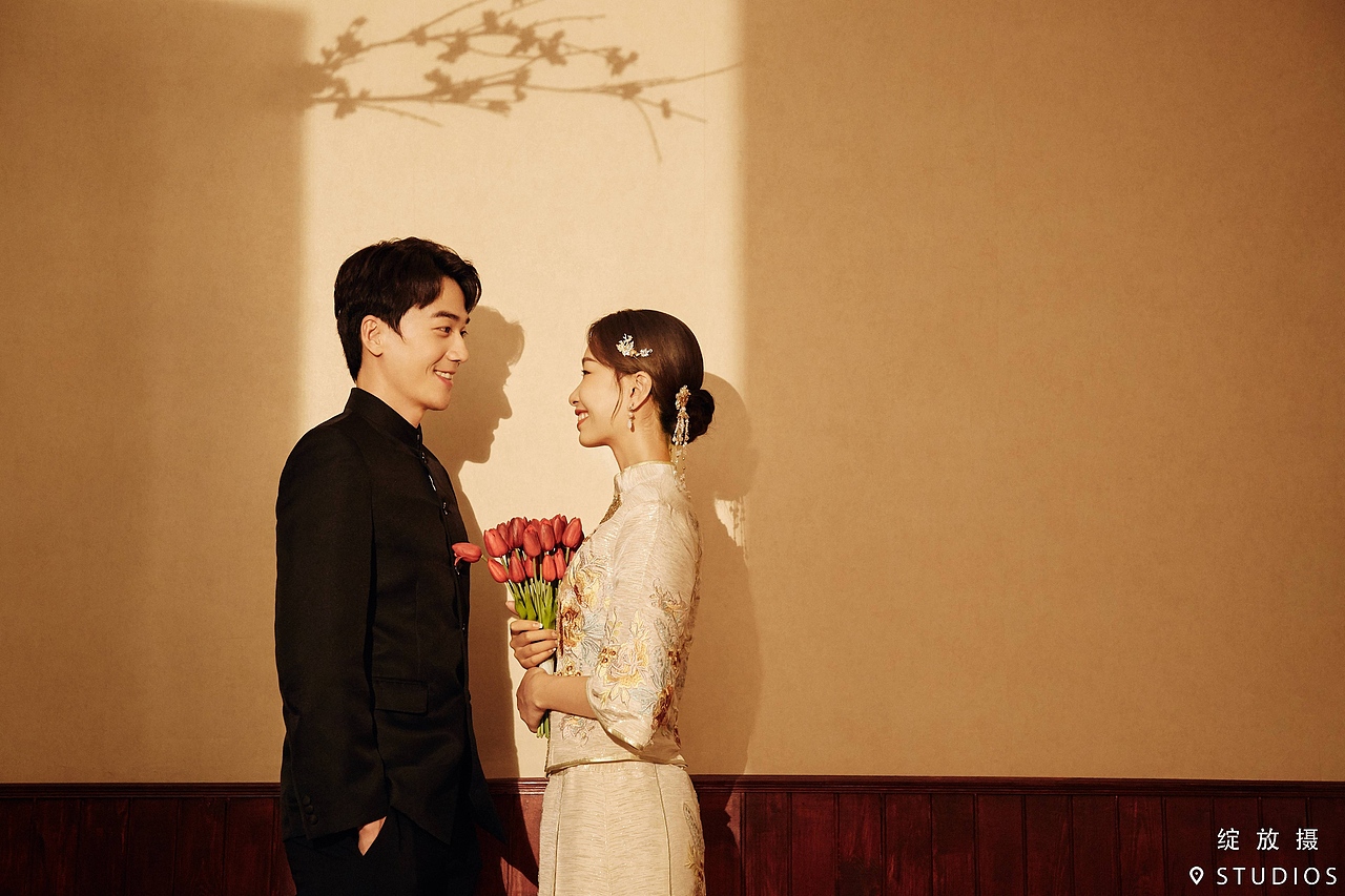 光影新中式婚纱照⭐桂馥兰馨（图ZMjY4NTY4NDYw） - 婚礼摄影 - 站酷设计师绽放摄胶片摄影原创素材 - 站酷ZCOOL