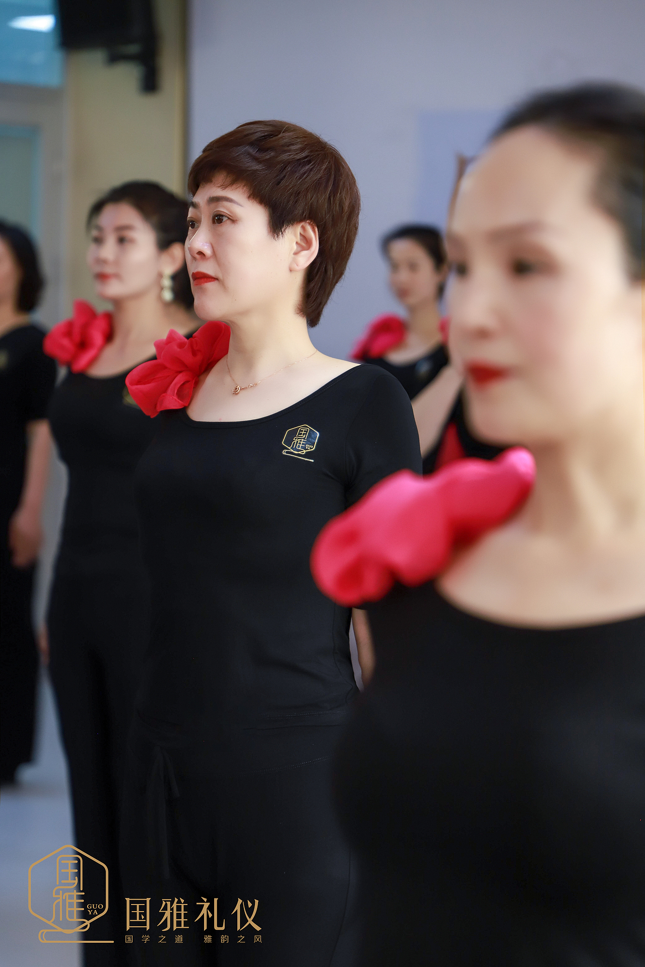 国雅礼仪27号+企业培训（图ZMjQyMzg2OTUy） - 人像摄影 - 站酷设计师国雅礼仪原创素材 - 站酷ZCOOL