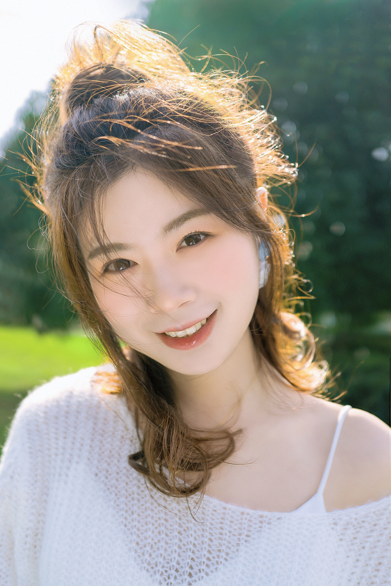 阳光下的发光发丝太美啦！（图ZMjgwMjk2MjU2） - 人像摄影 - 站酷设计师玖伍玲摄影原创素材 - 站酷ZCOOL