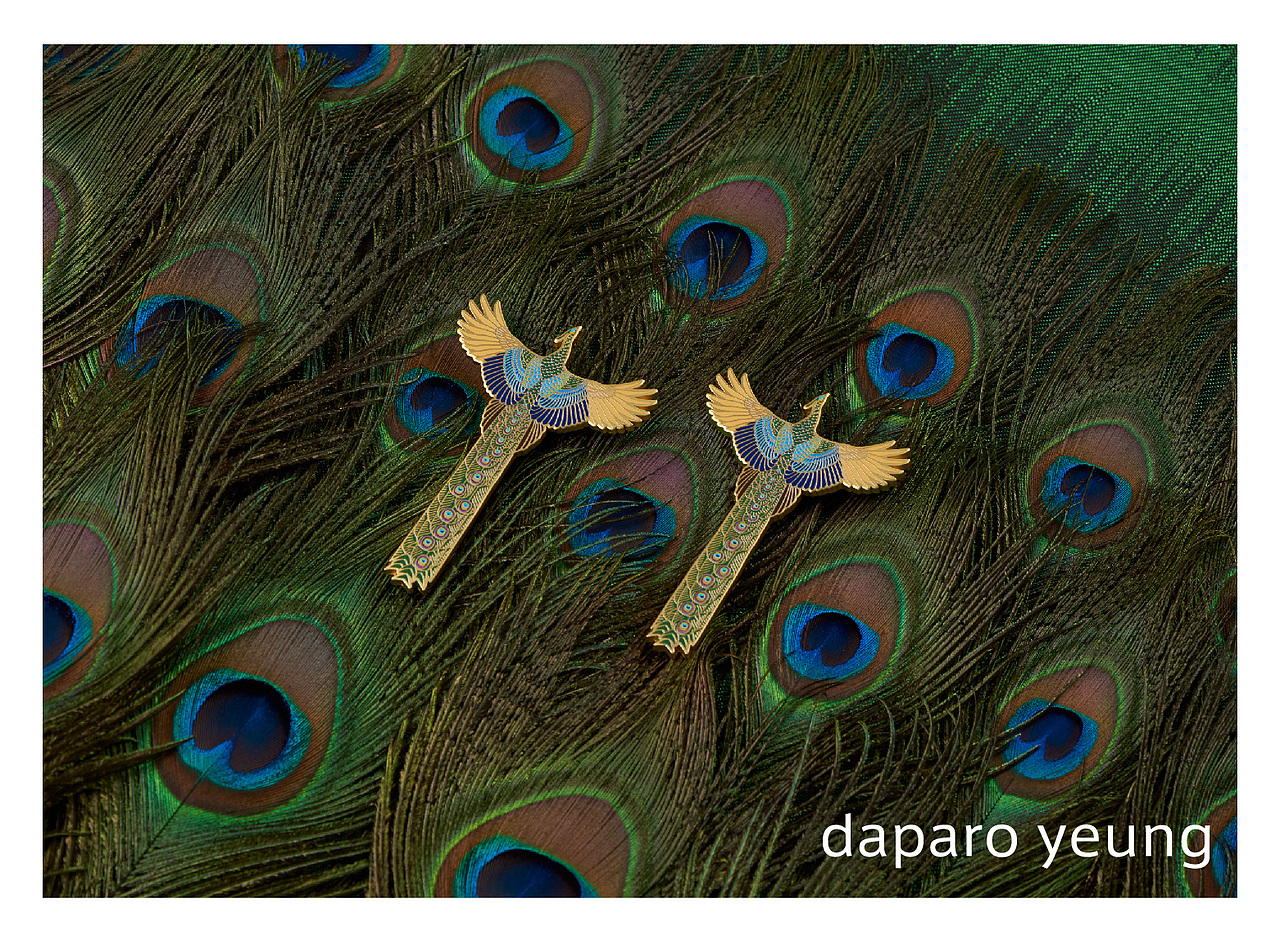 「daparo yeung」绿孔雀胸针设计