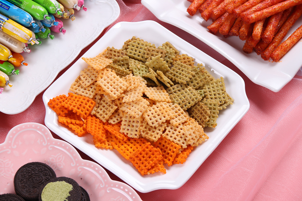 B08零食\C99-其他\V04饼干膨化食品广告图(图ZMjU1NDQyMTE2) - 产品摄影 - 站酷设计师图海网原创素材 - 站酷ZCOOL