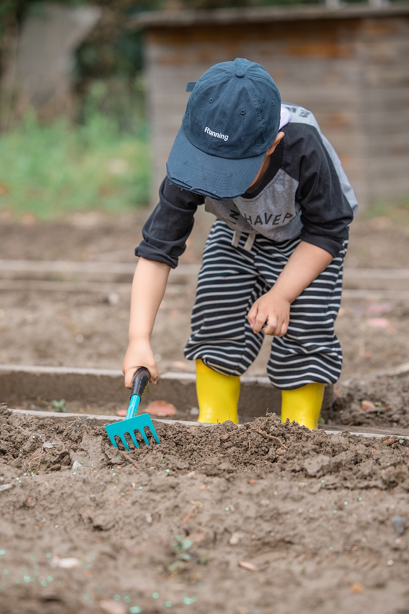 森海幼儿园-🌈春耕初体验🌽