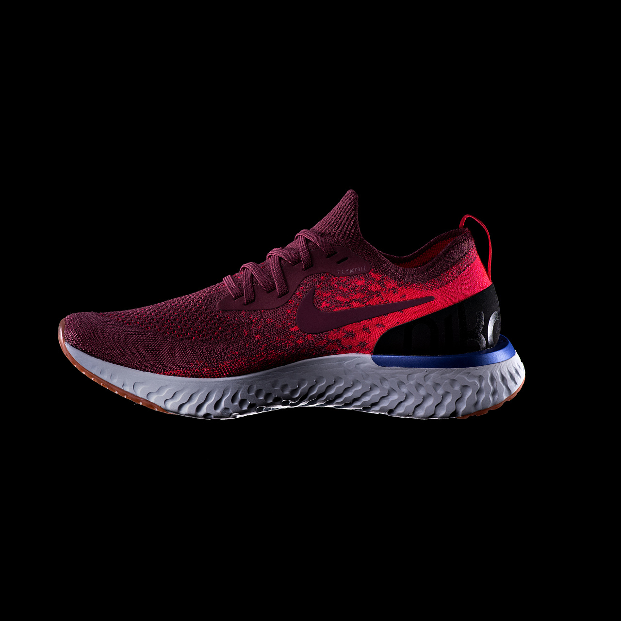突破极限...耐克发布ZoomX Vaporfly NEXT% - Nike_耐克足球鞋 - SoccerBible中文站_足球鞋_PDS情报站