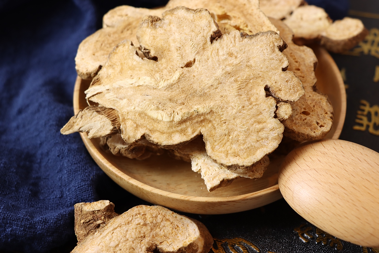 白术产品药材拍摄