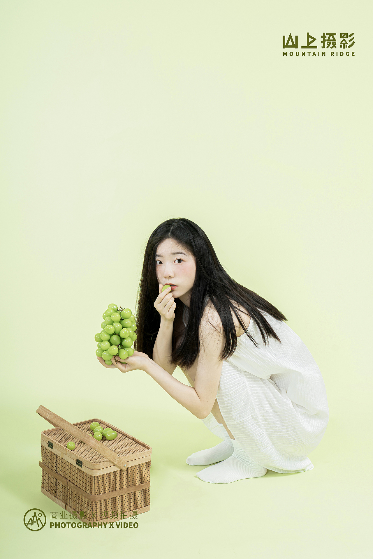 青葡萄味道的夏末时光 人像写真（图ZMjY5MTI4Njgw） - 人像摄影 - 站酷设计师山上摄影原创素材 - 站酷ZCOOL
