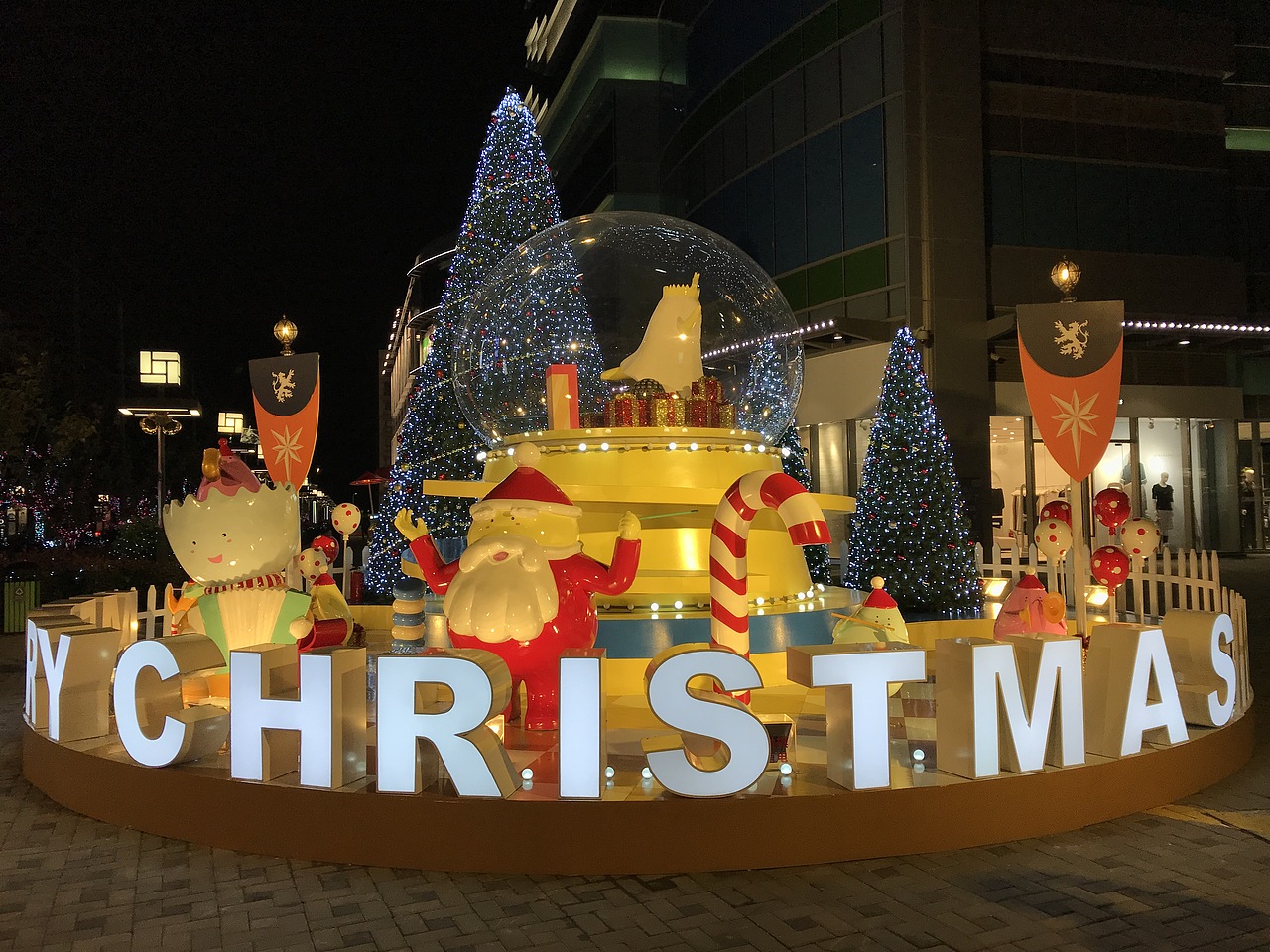 上海大宁国际、昆山昆城广场2017圣诞节主题装置设计（图ZMTAwMTUxNTk2） - 商业插画 - 站酷设计师刘佩佩插画原创素材 - 站酷ZCOOL