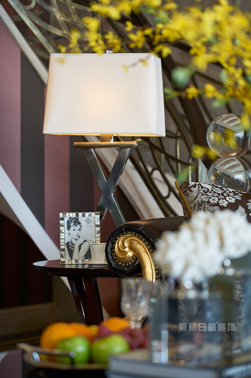 盛元慧谷后现代混搭风格客厅案例实景图