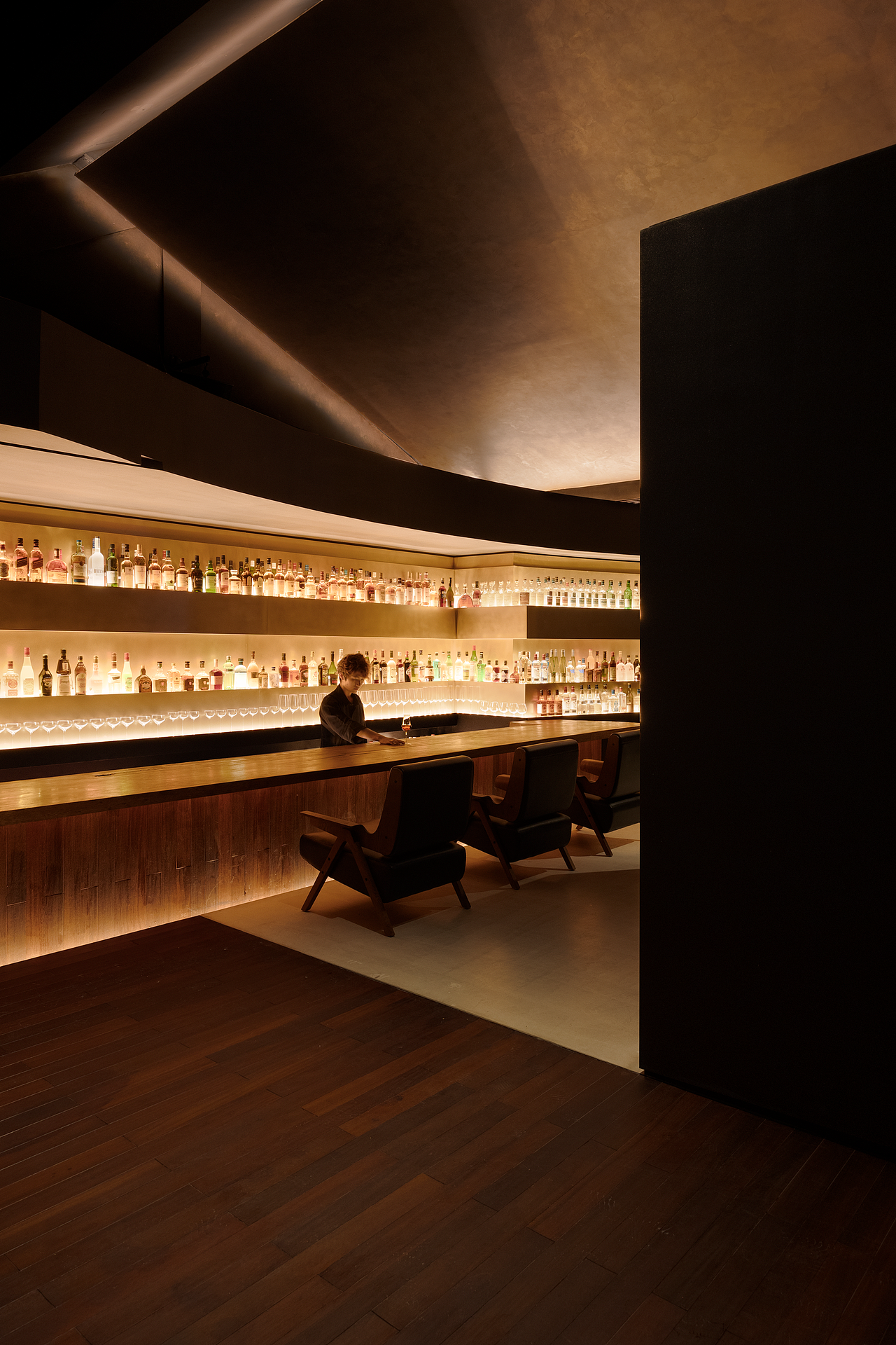 🪑教您一招小型酒吧客座形式➕布局（图ZMzc5MTk2MjM2） - 酒店餐饮设计 - 站酷设计师以识空间设计原创素材 - 站酷ZCOOL