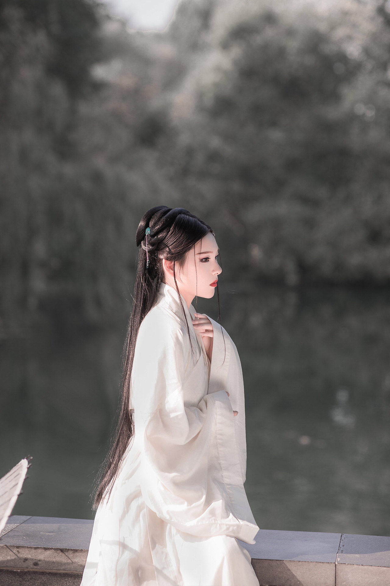 人世间多的是两条腿的恶人