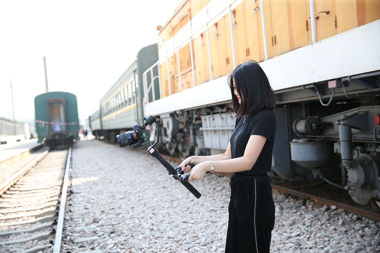 深圳草埔旧火车站影（图ZMTgwMjY1MDA4） - 人像摄影 - 站酷设计师暗夜晴空原创素材 - 站酷ZCOOL