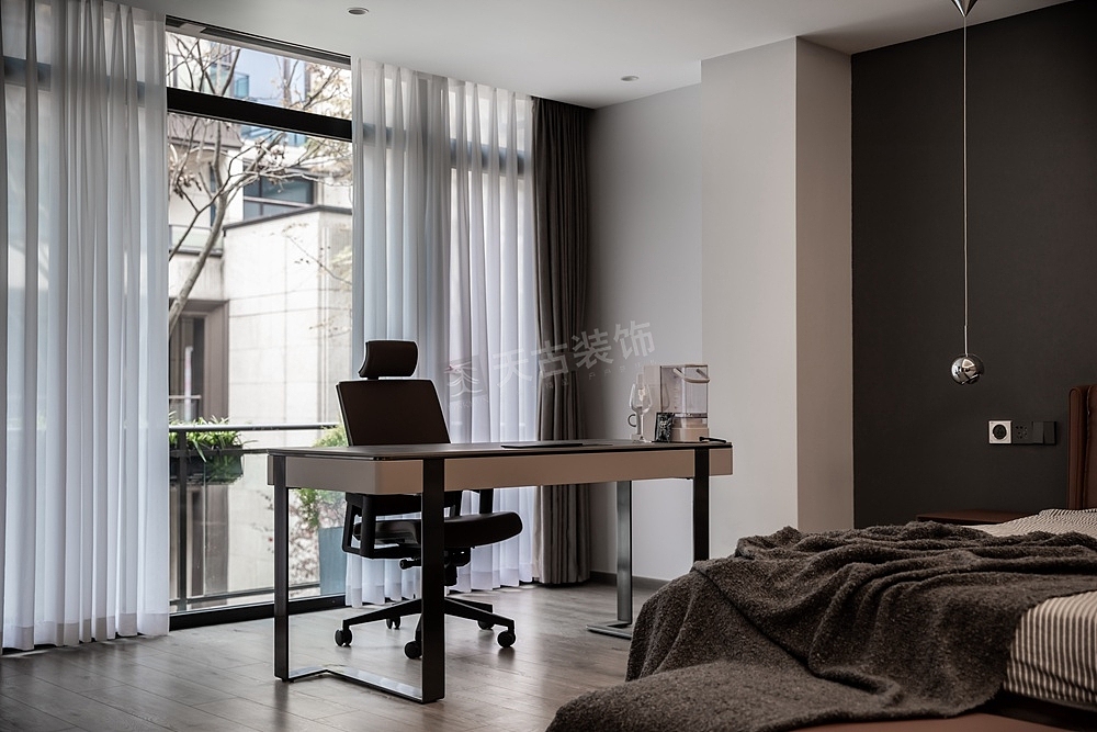 御璟湖山叠拼别墅装修完工效果:轻奢风格