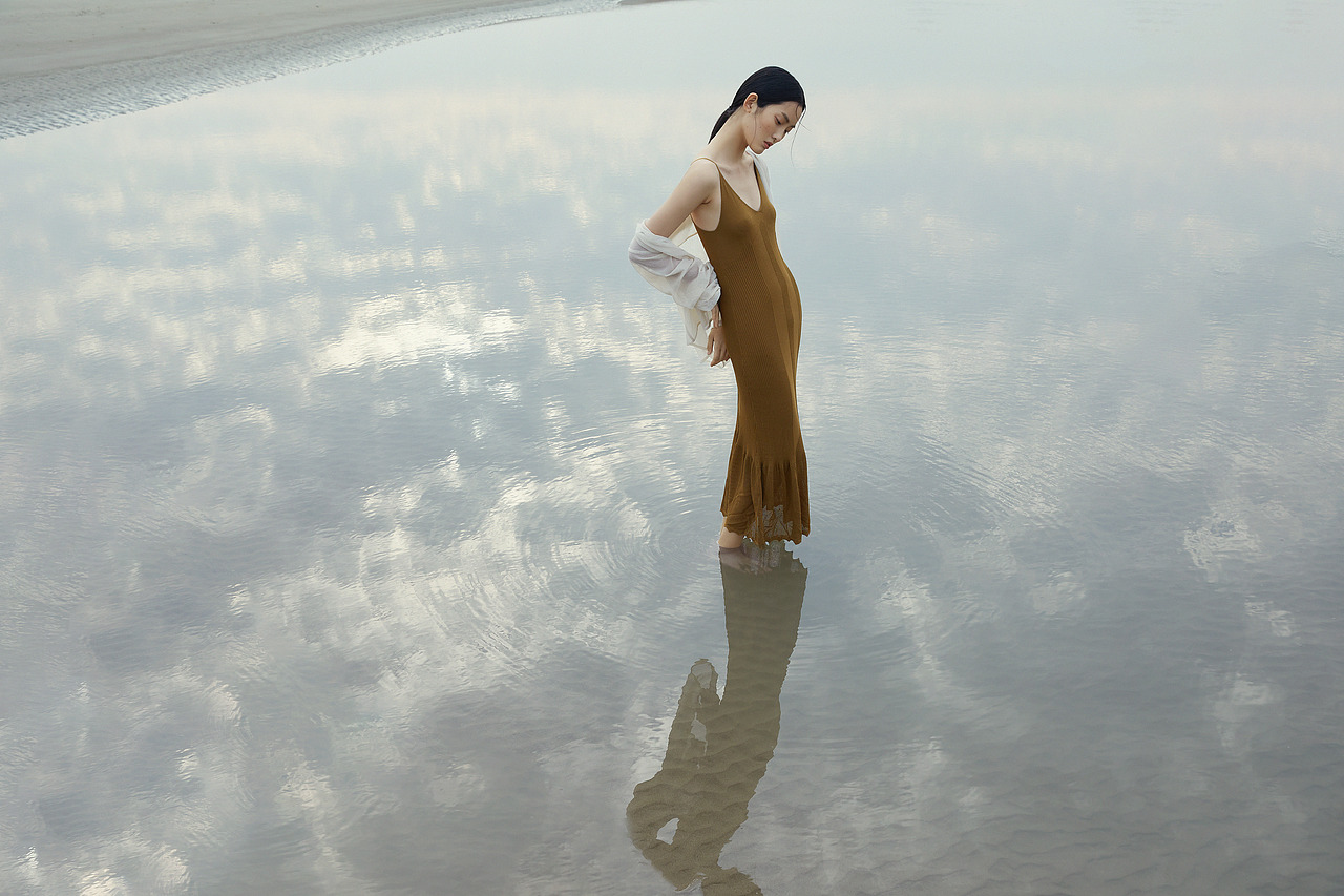 都在期待夏天，我也一樣（圖ZMjg5MDUyMDI4） - 人像攝影 - 站酷設計師知間BETWEEN原創(chuàng)素材 - 站酷ZCOOL