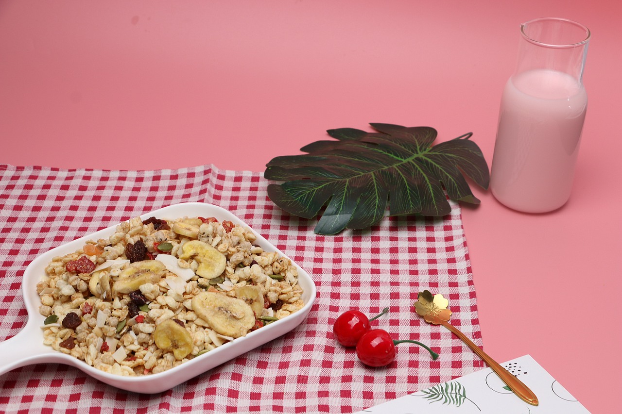 红豆薏米粉/麦片/酸奶块坚果/青汁