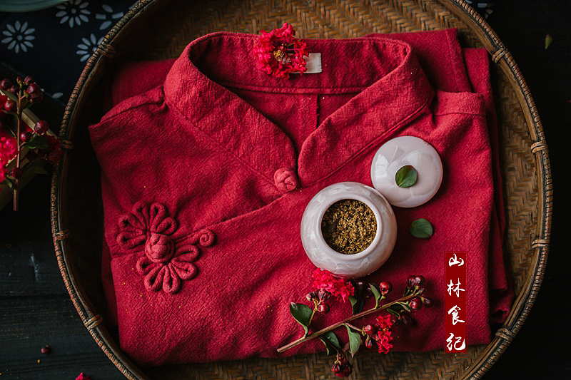 窗前明月光，孤影照寒窗。 乡音悠旷宇，低头思故乡。（图ZOTI1ODczMTY=） - 产品摄影 - 站酷设计师山林纪原创素材 - 站酷ZCOOL