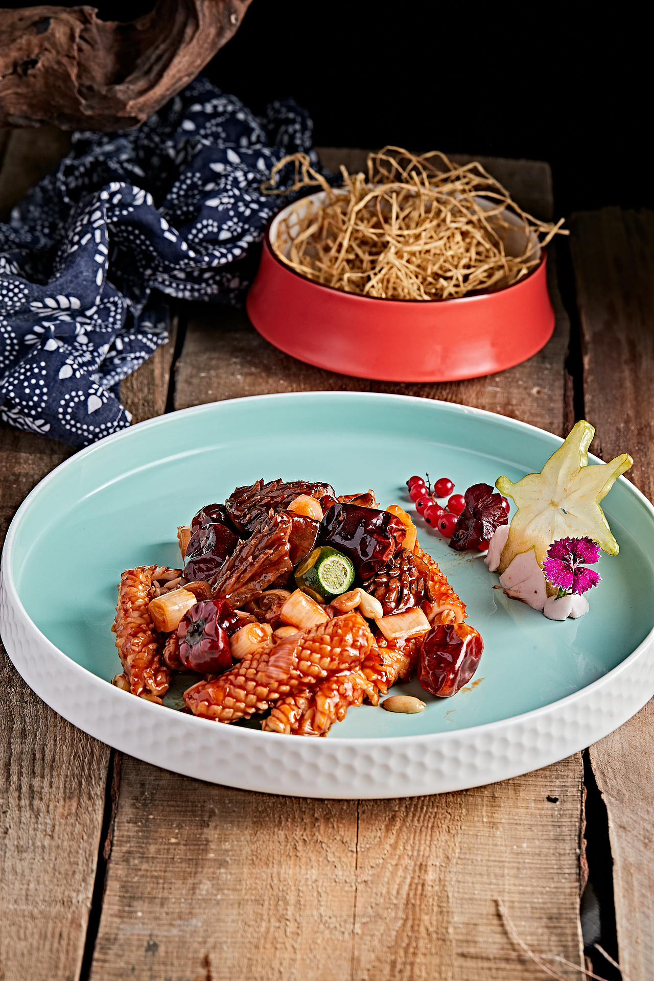 也尝试复古菜品拍摄